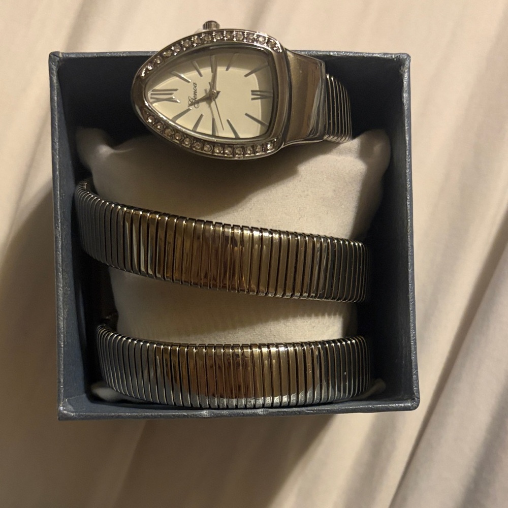 Silver Serpentine Genoa Watch Brand New